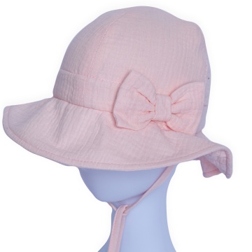 Palarie de copii din muselina cu fundita laterala,culoare pink.
