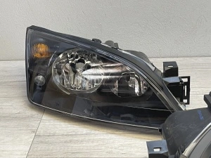 Set faruri Ford Mondeo MK3 look negru - Img 4