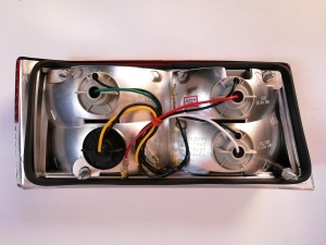 Set stopuri VW Golf 1 MK1, cabrio rosu clar - Img 4