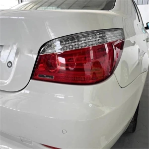 Set stopuri BMW E60 LCI LED rosu clar - Img 3