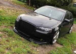 Grila fara emblema Audi A3 8P (2005 - 2008) RS Style negru lucios - Img 6