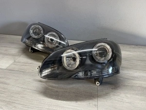Set faruri VW Golf 5, Jetta Angel Eyes look negru cu lupa - Img 2