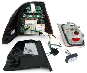 Stopuri BMW E46 FL sedan rosu fumuriu LED - Img 3