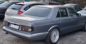 Stopuri Mercedes W126 rosu/fumuriu - Img 6