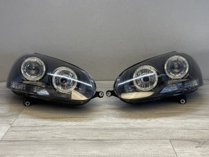 Faruri VW Golf 5 Jetta Angel Eyes look negru cu lupa - Img 6