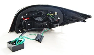 Set stopuri BMW E60 LED rosu clar - Img 3