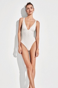 Costum de baie fără sârmă, din material structurat cu buline în relief, Gisela 2/30002 - Img 5