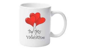 Cană albă personalizatǎ "be my Valentine" baloane