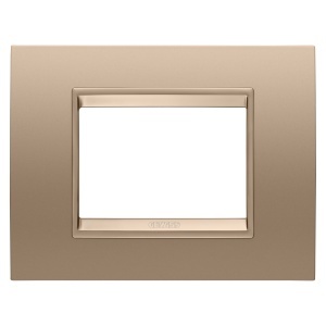 Placă lux - in metal - 3 module - cupru moale - cadru interior cupru moale mat Gewiss GW16203XE