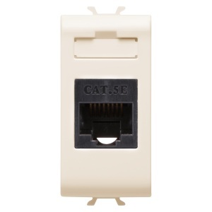 PRIZĂ RJ45 - CATEGORIA 5e - UTP - 1 MODUL - FILDEȘ - Chorusmart Gewiss GW11421