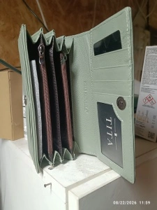 Portofel personalizat din piele naturala, culoare verde deschis - ou de rata, personalizat cu poza si text - Img 3