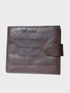 Portofel personalizat, piele ecologica, maro, sotul perfect