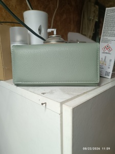 Portofel personalizat din piele naturala, culoare verde deschis - ou de rata, personalizat cu poza si text