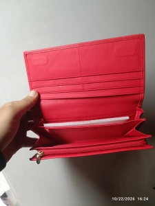 Portofel personalizat din piele naturala, culoare rosie, personalizat cu poza si text - Hassion a05 - Img 4