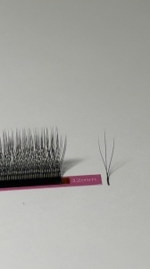 Extensii de gene PREMADE Camellia 3DW negre DID LASH (Ultra Black)