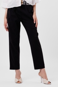 Pantaloni negri cu croială conică și curea din chingă