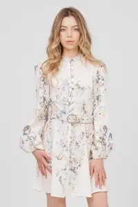 Rochie crem din viscoză cu imprimeu floral și nasturi decorativi