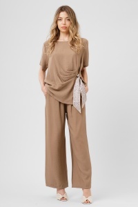 Compleu taupe format din top cu eșarfă și pantaloni largi