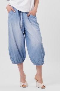 Pantaloni bufanți 3/4 albaștri din denim
