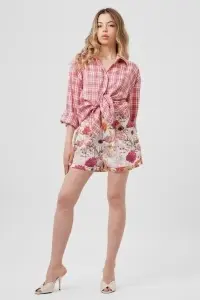 Pantaloni scurți roz cu imprimeu floral și strasuri - Img 2