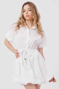 Rochie albă din bumbac cu croială balon și șnur