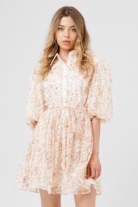 Rochie crem din viscoză cu broderie florală, mâneci bufante și tiul