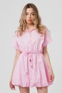 Rochie roz din bumbac cu croială balon și șnur