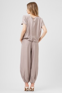 Compleu taupe cu top lejer și pantaloni harem - Img 2