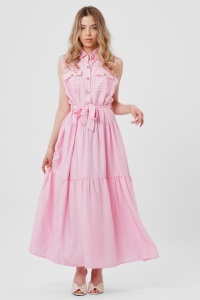 Rochie maxi roz cu nasturi aurii și buzunare
