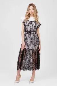 Rochie midi albă/neagră din dantelă cu cordon cu trandafir - Img 2