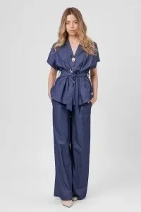 Compleu din denim bleumarin cu cordon și pantaloni largi