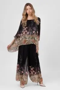 Compleu negru cu imprimeu floral și pantaloni largi