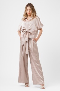 Compleu taupe cu top înnodat și pantaloni largi