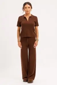 Compleu tricotat maro cu top polo și pantaloni - Img 3
