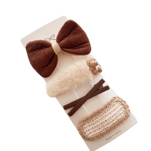 Accesorii de par, tip clema, set 4 piese, funda, maro inchis
