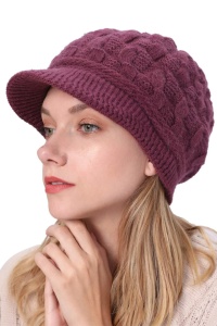Caciula dama, circumferinta elastica, model cu cozoroc curbat pentru protectie vant si ninsoare, tematica elegant style, marime universala, mov inchis