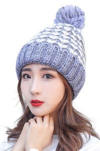Caciula dama, model calduros cu pom pom si inimioare, tematica I love winter, marime universala, albastra