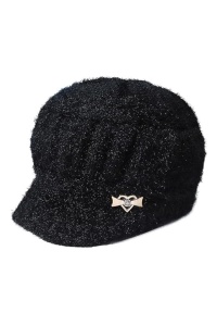Caciula dama, model cu cozoroc si accesoriu inimioara, tematica I love winter, marime universala, neagra