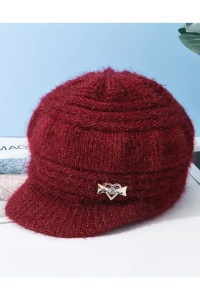 Caciula dama, model cu cozoroc si accesoriu inimioara, tematica I love winter, marime universala, rosie inchis - Img 3