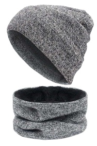Caciula dama, set 3 piese, model cu manusi si fular tip guler asortate, captuseala calduroasa, tematica cozy winter, marime universala, gri deschis - Img 3