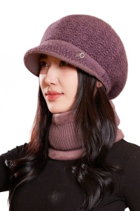 Caciula dama, set doua piese, model chic cu fular tip guler asortat, tematica cool winter, marime universala, mov