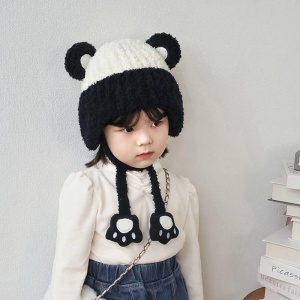 Caciula pentru copii, model cu urechiuse si labute, prindere reglabila, panda vesel, tematica I love animals, 3 - 12 ani, alba cu negru - Img 3