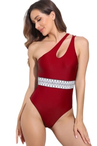 Costum de baie dama, o piesa, model clasic elegant, detaliu care accentueaza talia, tematica traditional summer visiniu