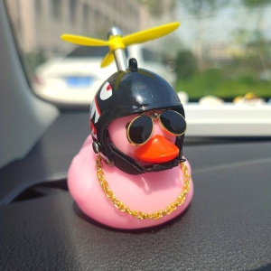 Figurina decorativa, rata cool, model cu casca helicopter, lant si ochelari de soare, tematica cool duck, roz - Img 3