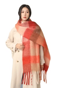 Fular dama, model gros si calduros, moale la atingere, tematica fashion winter, marime universala, rosu