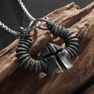 Lant cu pandantiv casca de luptator, model lumea fantastica, tematica dragon slayer warrior, unisex, argintiu, - Img 2