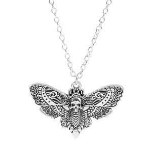 Lant cu pandantiv fluture de noapte, model gotic, tematica skull moth butterfly, unisex, argintiu,