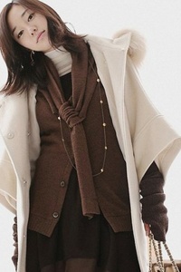 Manusi dama, model lung cu degete descoperite, tematica stay warm, marime universala, maro - Img 3