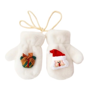 Manusi pentru copii, model super dragalas, moale si pufos, prinse cu snur intre ele, accesorizate cu figurine cute, tematica winter happy baby, 2 - 6 ani, albe