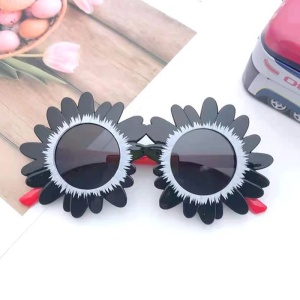 Ochelari de soare pentru copii, unisex, model cu floarea soarelui, tematica beautiful sun flower, marime universala, negri - Img 3